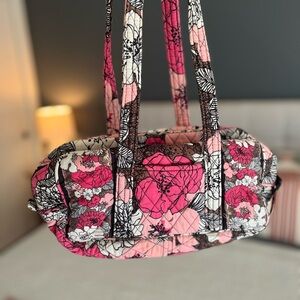🌸 Vera Bradley Colorful Pink Handbag Toiletry Bag Quilted Vera Bradley Bag 🌸